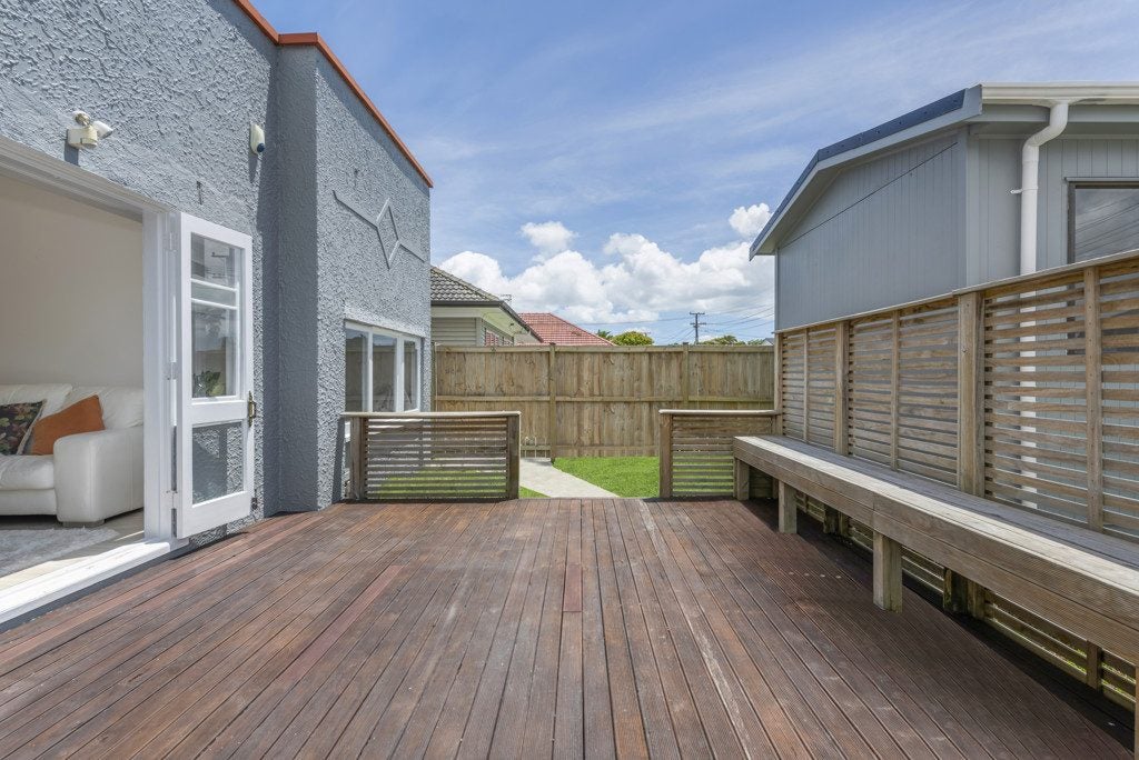 6 Lipscombe Avenue, Papatoetoe, Auckland - Carousel 2