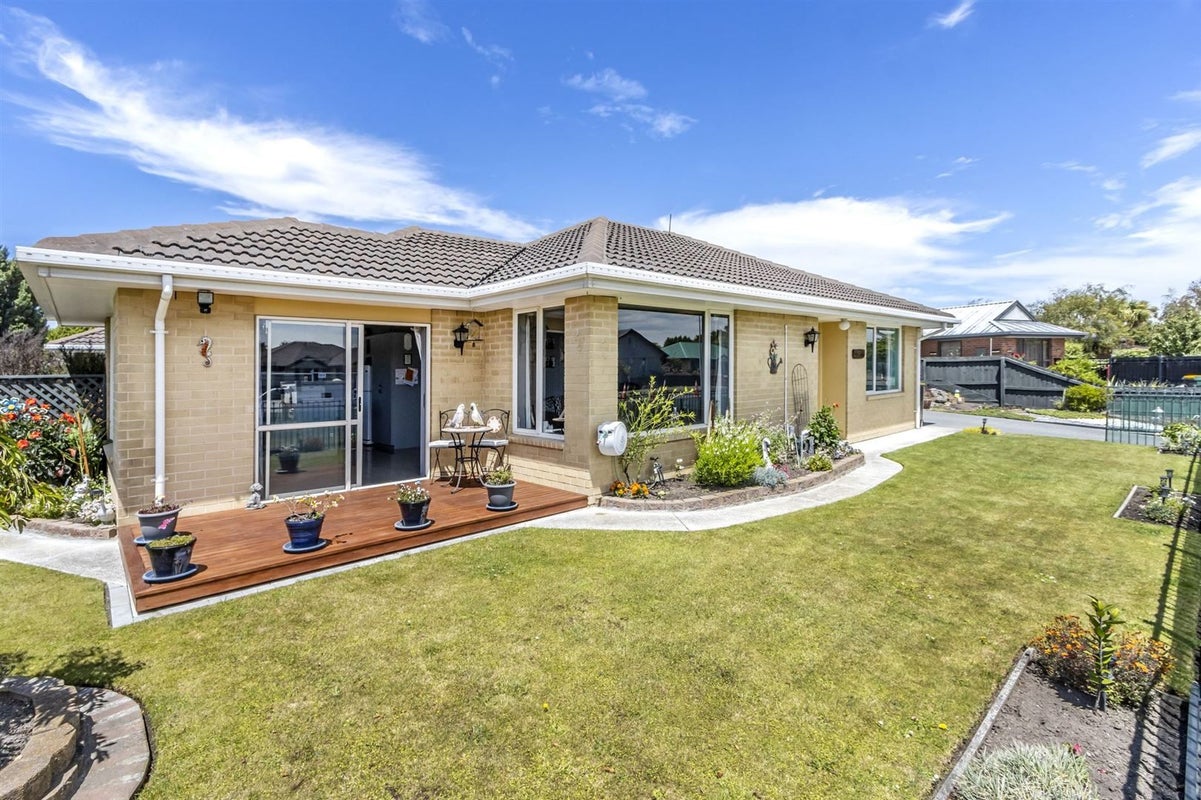126 Saint Johns Street, Bromley, Christchurch - Carousel 1