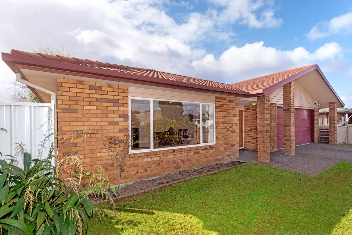 809 Gladstone Road, Te Hapara, Gisborne - Carousel 1