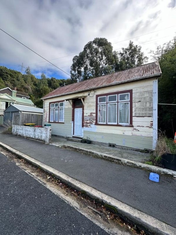 66 Lancefield Street, Balaclava, Dunedin - Carousel 1