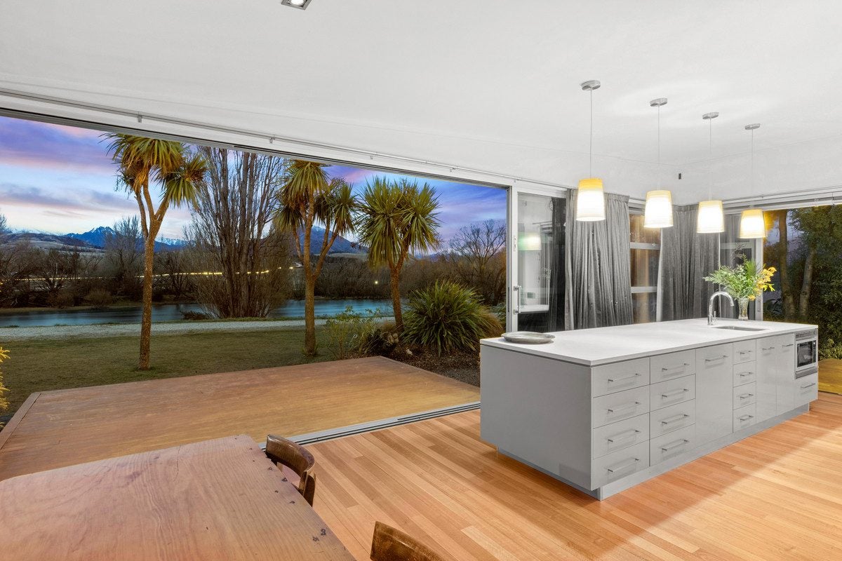 10 Bridgewater Terrace, Albert Town, Wanaka - Carousel 2
