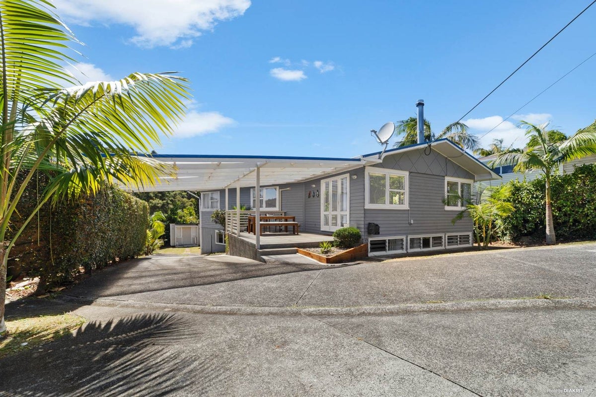 5 Lauderdale Road, Birkdale, Auckland - Carousel 1