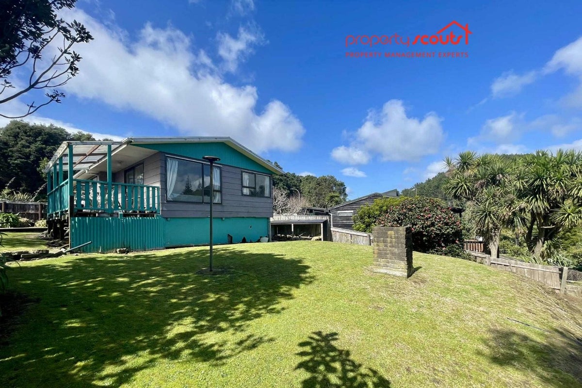 32 Rangitake Drive, Spotswood, New Plymouth - Carousel 2