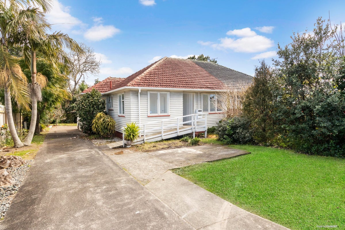 40A Rata Street, New Lynn, Auckland - Carousel 2