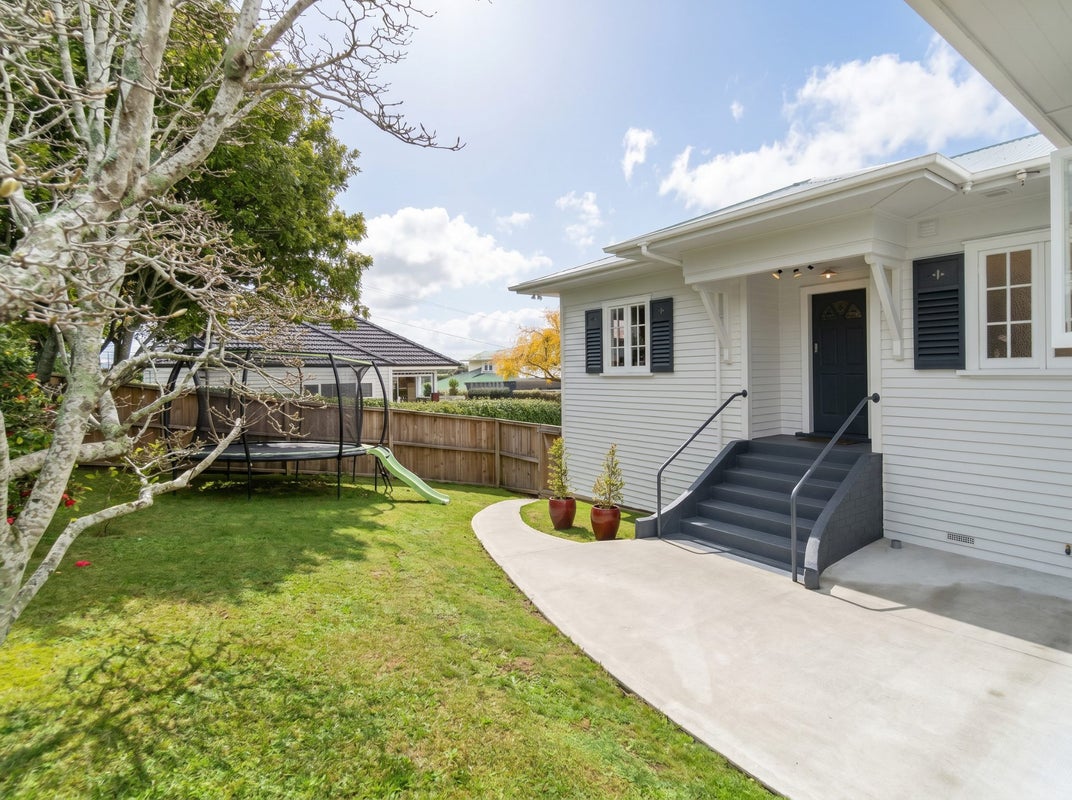 1/34 Taylor Road, Mangere Bridge, Manukau City, Auckland - Carousel 2