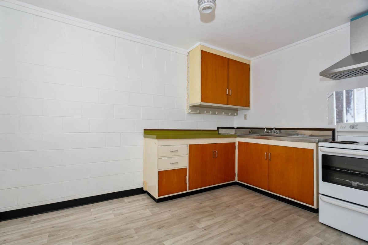 33 Wattle Street, New Lynn, Auckland - Carousel 2