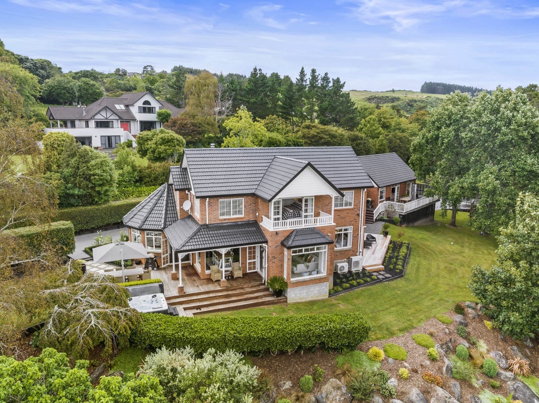 69 Harry Dreadon Road, Opaheke, Papakura - Carousel 2