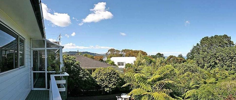 91 Tirohanga Road, Tirohanga, Lower Hutt - Carousel 13