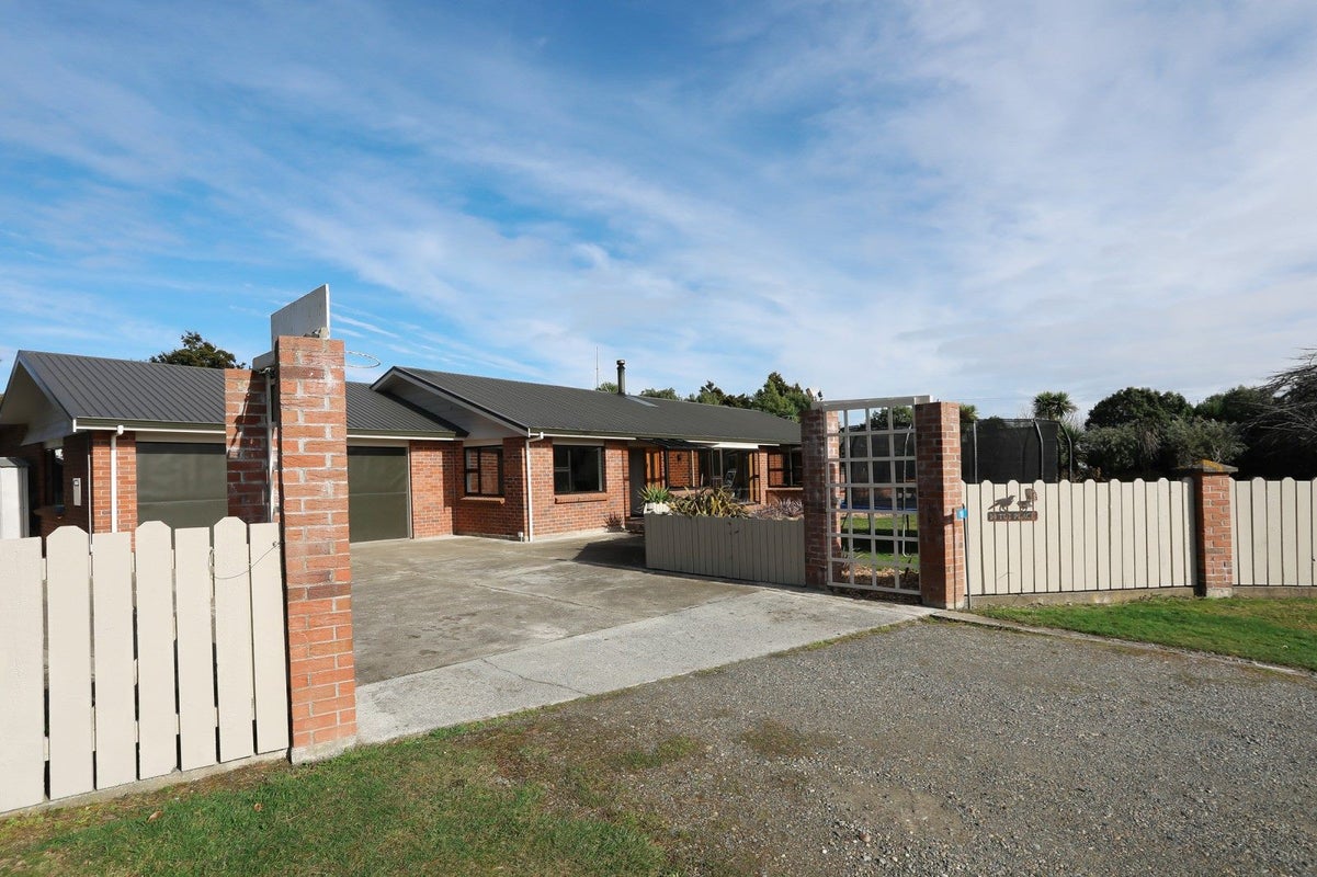 10 Tui Place, Otatara, Invercargill - Carousel 1