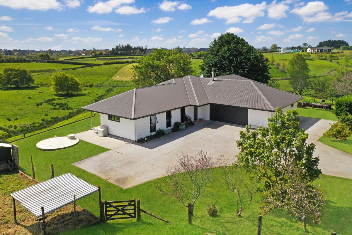 72 Woolrich Road, Te Kowhai - Carousel 1