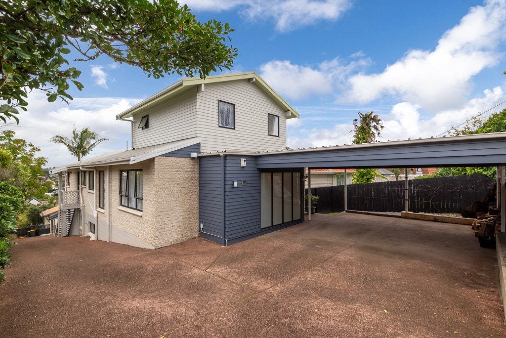 1/133 Ocean View Road, Hillcrest, Auckland - Carousel 1