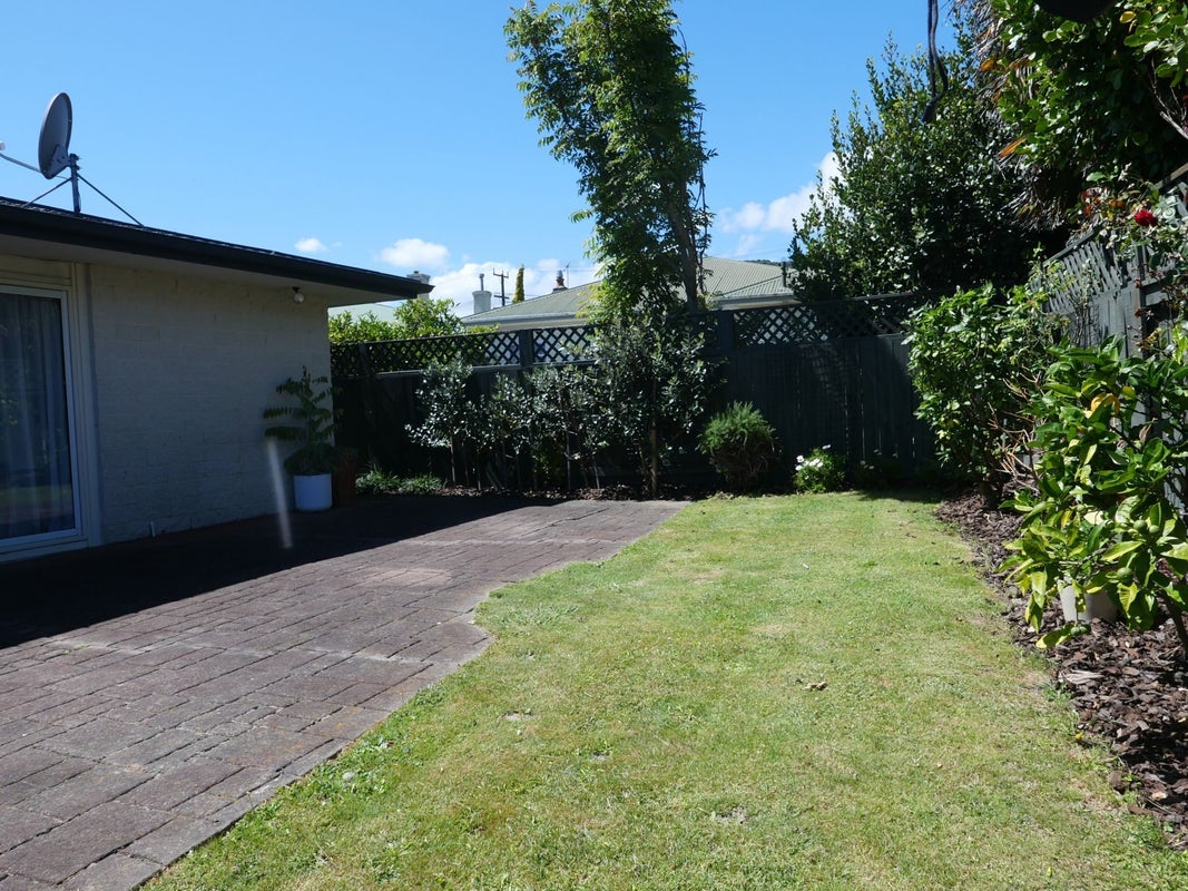 25 Fairfield Avenue, Fairfield, Lower Hutt - Carousel 21