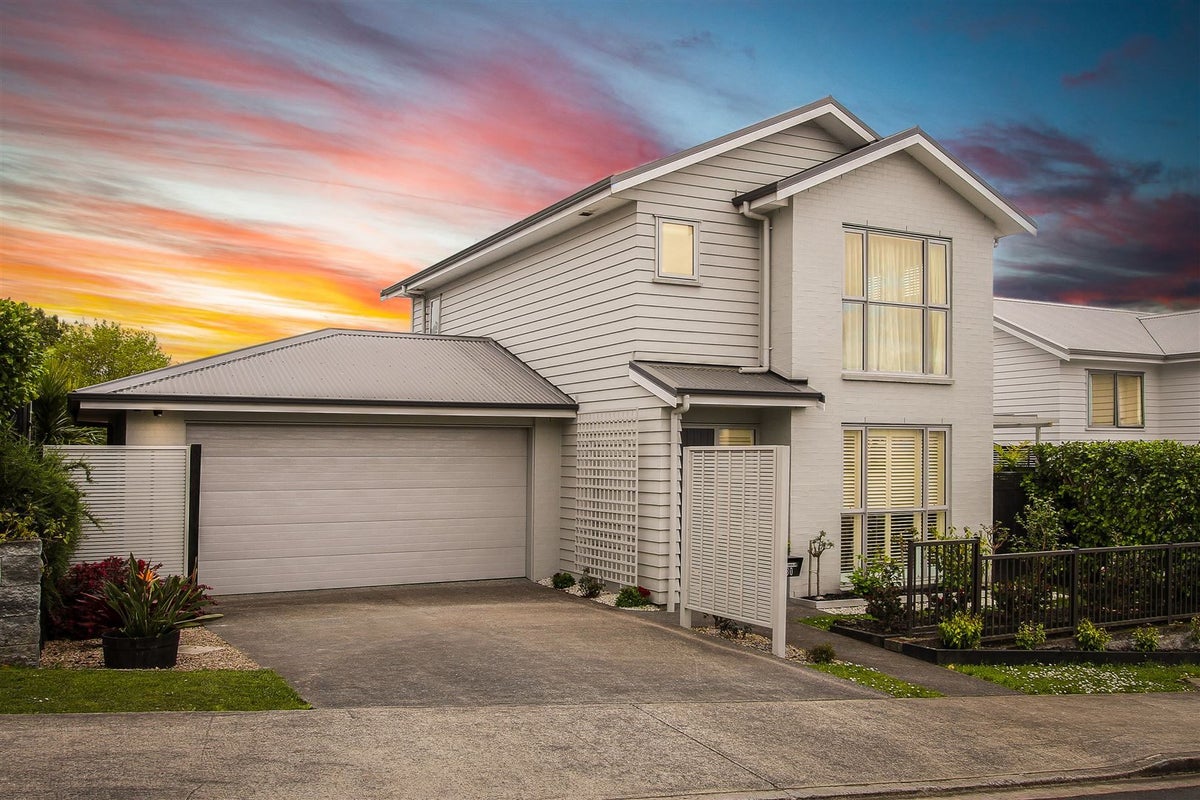 30 Arthur Rolfe Lane, Swanson, Auckland - Carousel 1