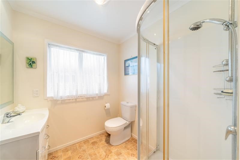 2 Woodland Mews, Wainuiomata, Lower Hutt - Carousel 23