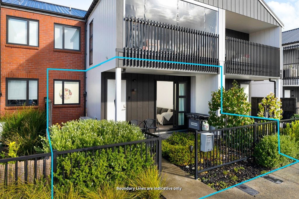 25 Manarini Road, Westgate, Auckland - Carousel 1