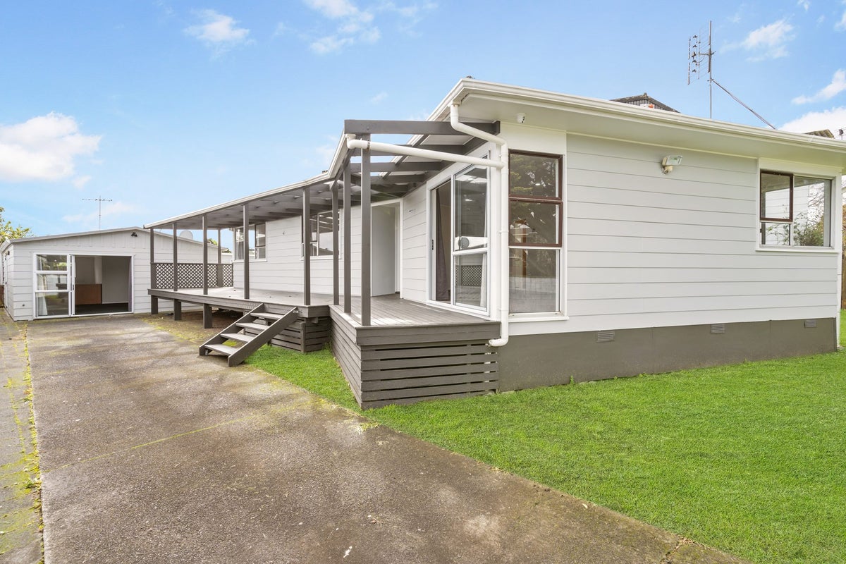 3 Seton Place, Clover Park, Auckland - Carousel 1