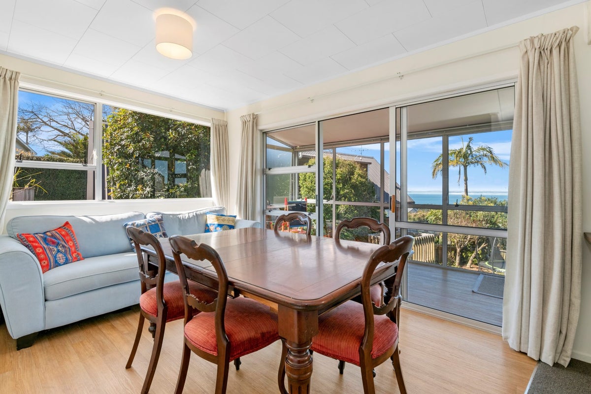 80A Wade River Road, Stanmore Bay, Whangaparaoa - Carousel 2