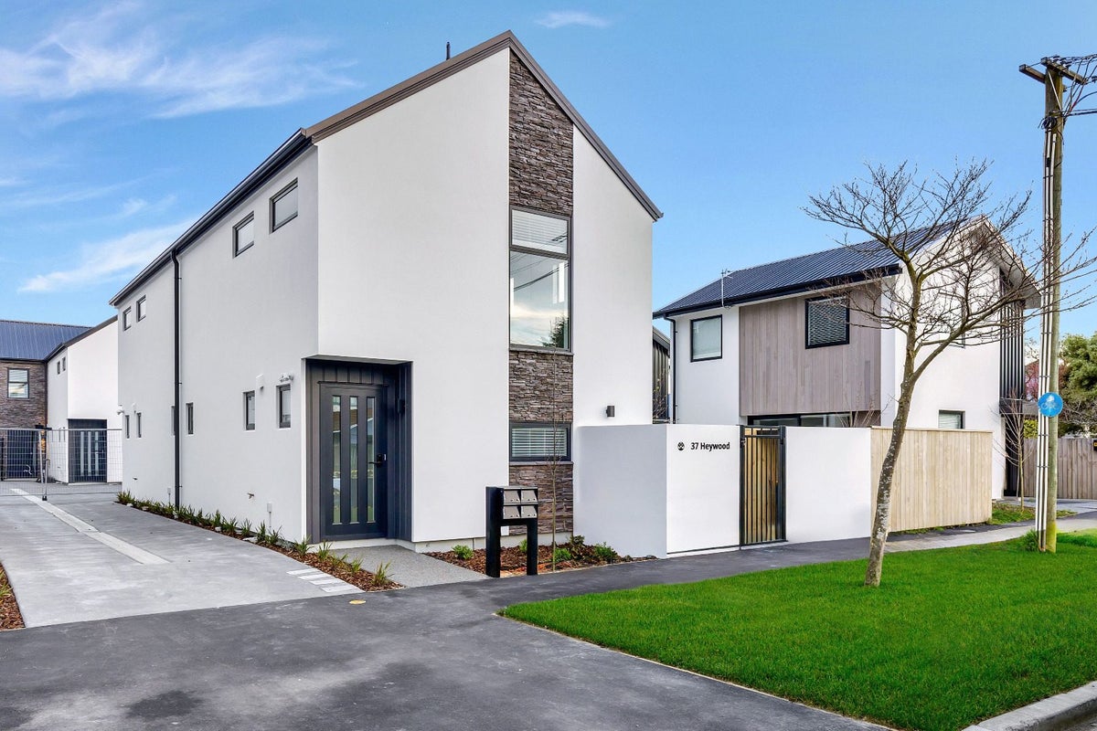 1/37 Heywood Terrace, Richmond, Christchurch - Carousel 1