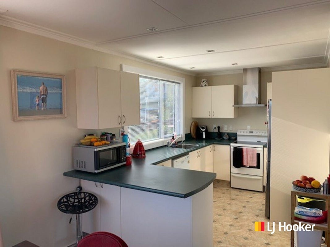138 Larnach Road, Waverley, Dunedin - Carousel 2