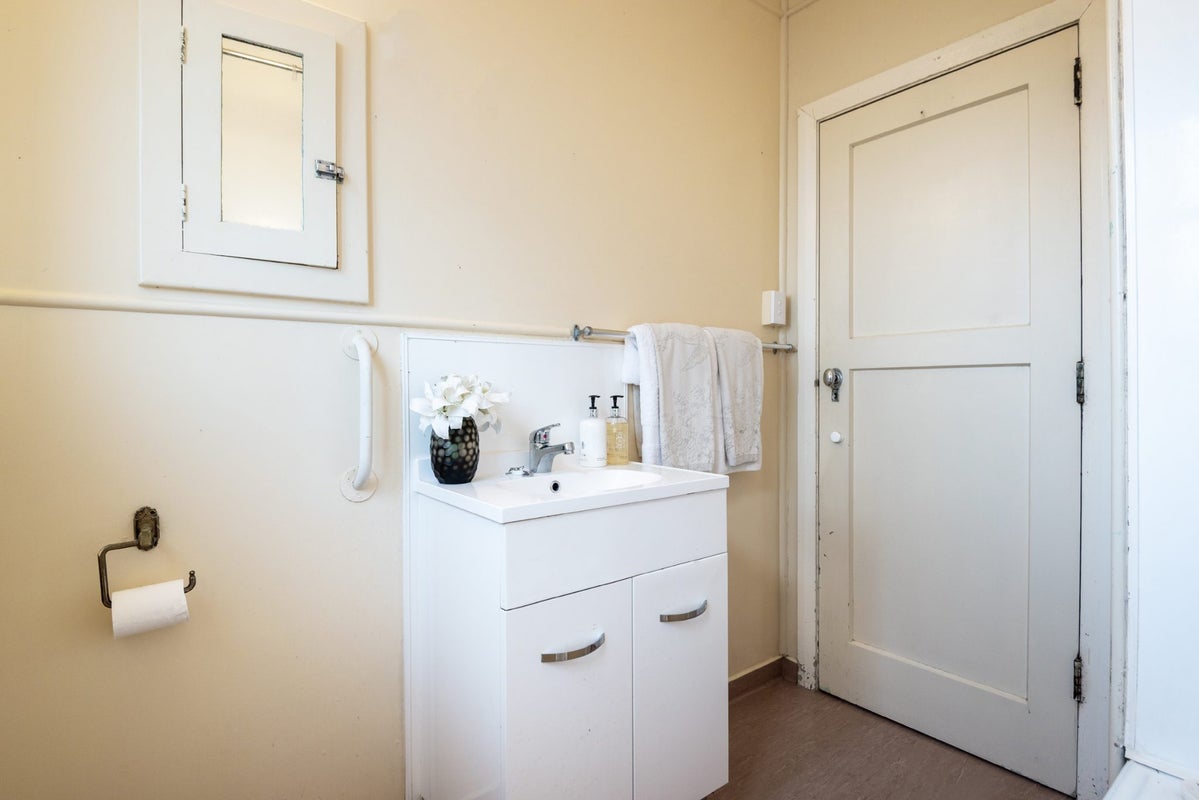 9E Kerr Street, Devonport, Auckland - Carousel 14