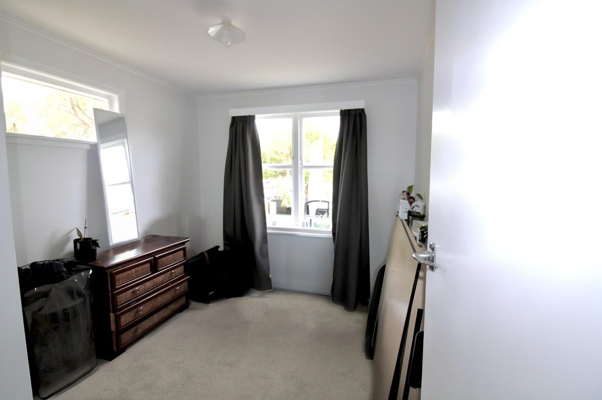 17 Baffin Grove, Kingston, Wellington - Carousel 7