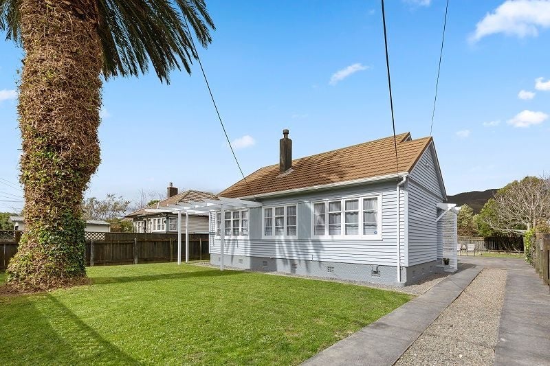 114 Cambridge Terrace, Fairfield, Lower Hutt - Carousel 1