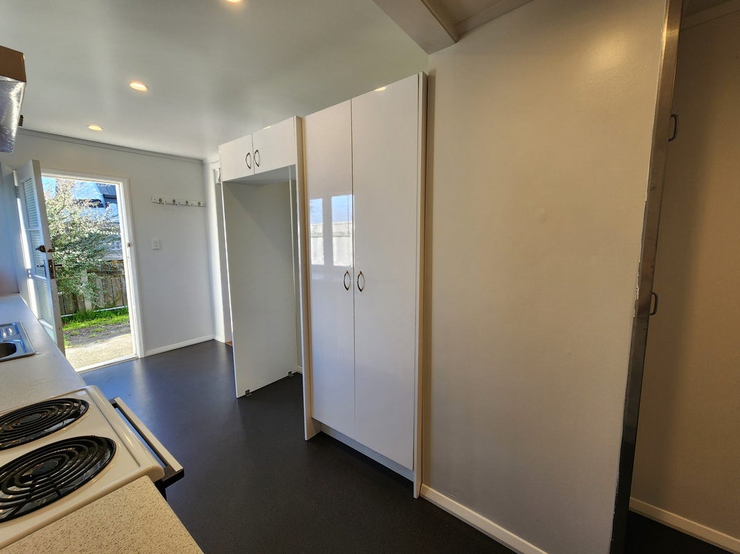 44 Heretaunga Street, Petone, Lower Hutt - Carousel 2