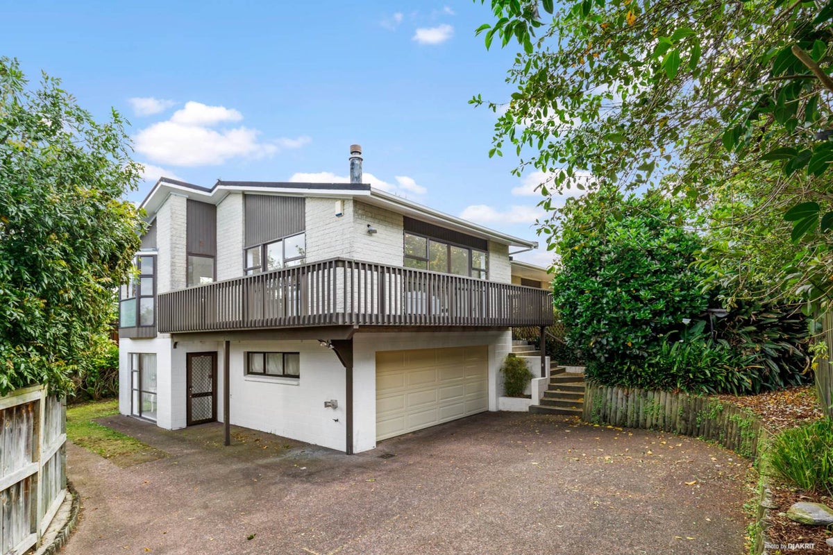 2/1A Long Street, Torbay, Auckland - Carousel 1