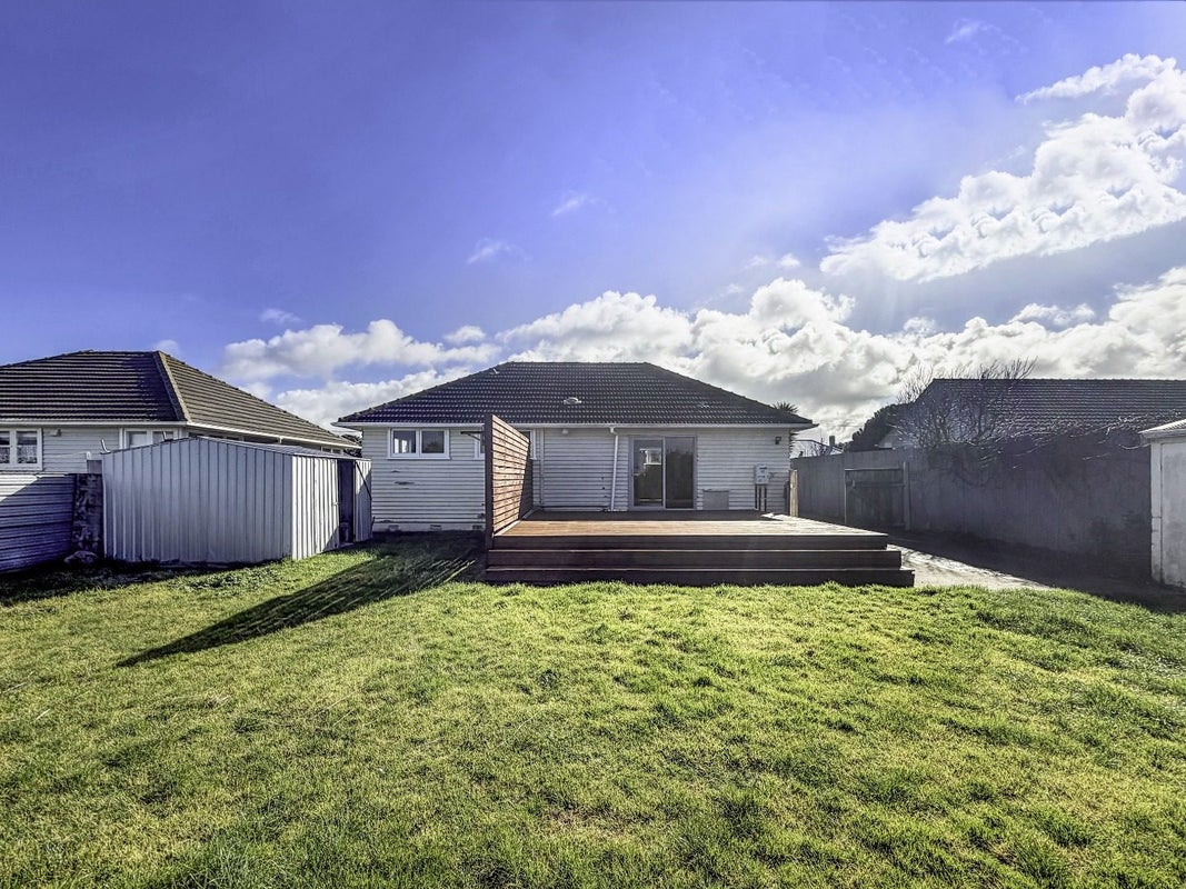 19 Armstrong Place, Gonville, Whanganui - Carousel 21