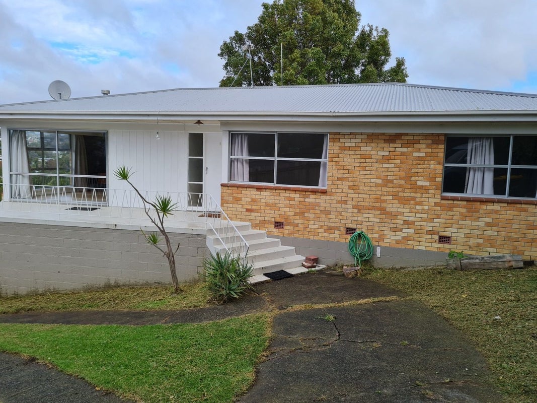 138 Glamorgan Drive, Torbay, Auckland - Carousel 1