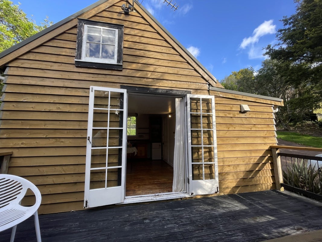 21 Putiki Road, Ostend, Waiheke Island - Carousel 9