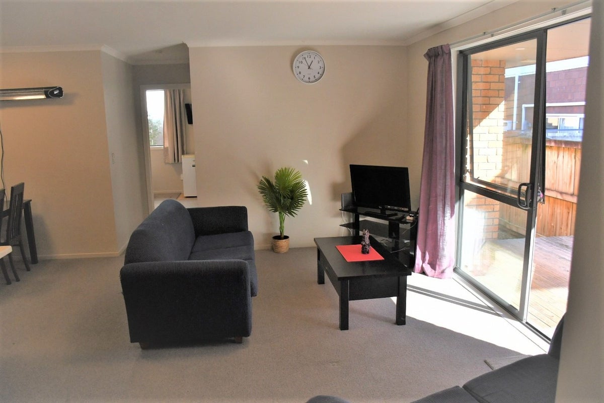 3/27 Hogan Street, Hamilton East, Hamilton - Carousel 2