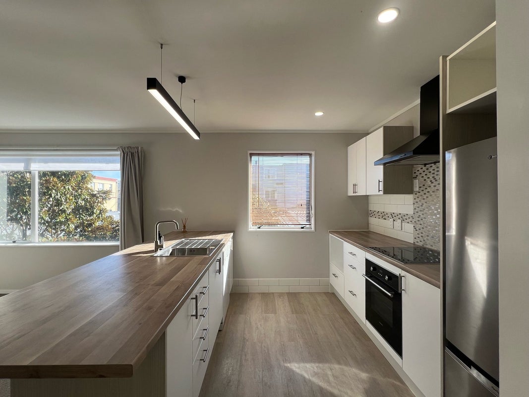 2/193 Jackson Street, Petone, Lower Hutt - Carousel 2