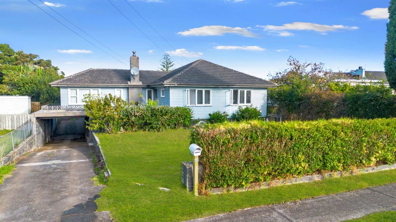 42 Allen Street, Mangere East, Auckland - Carousel 1