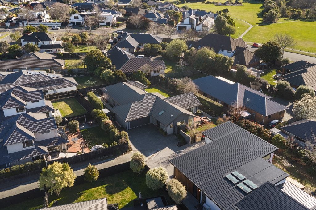 11 Glastonbury Drive, Burwood, Christchurch - Carousel 35