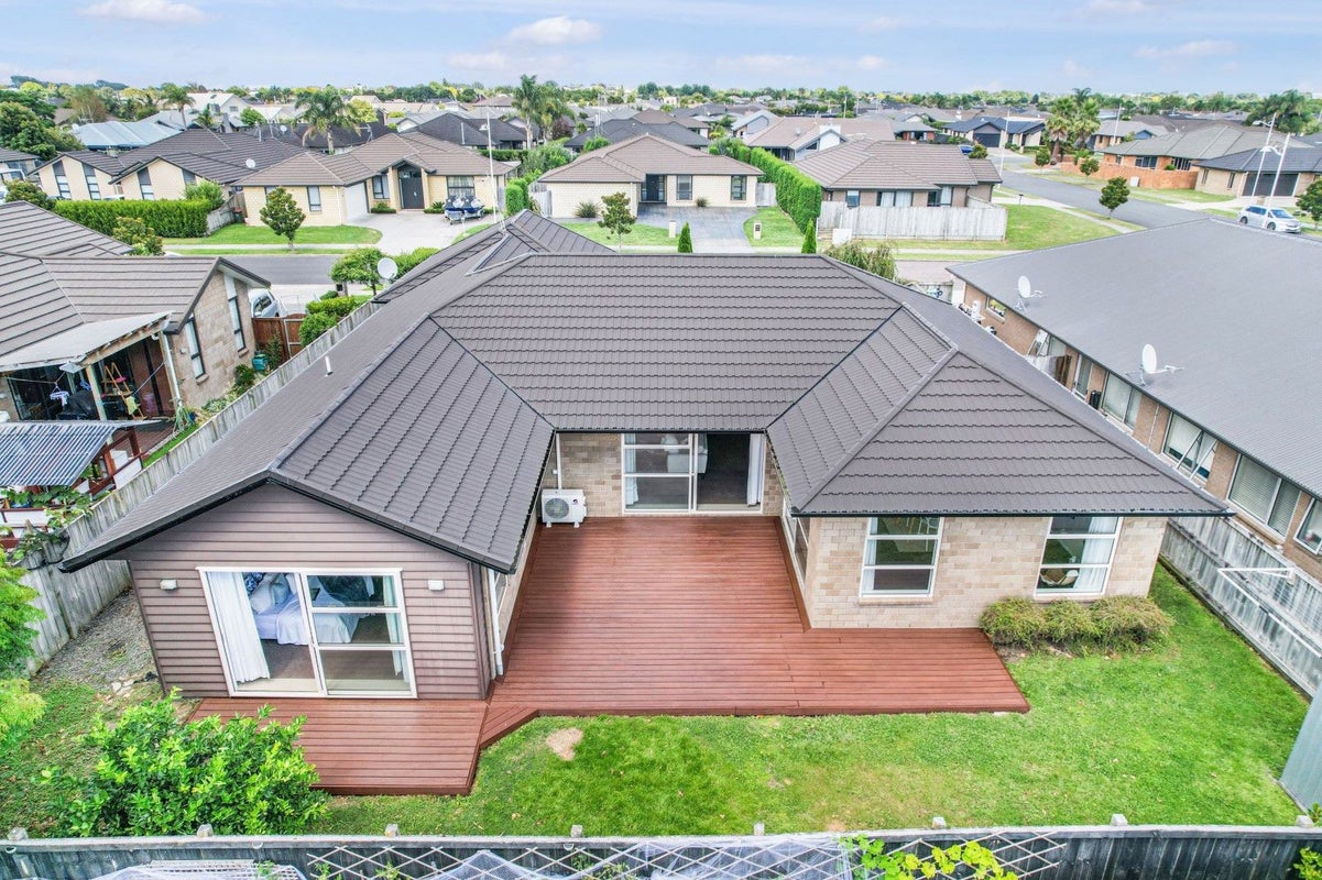 3 Sirius Crescent, Rototuna North, Hamilton - Carousel 21