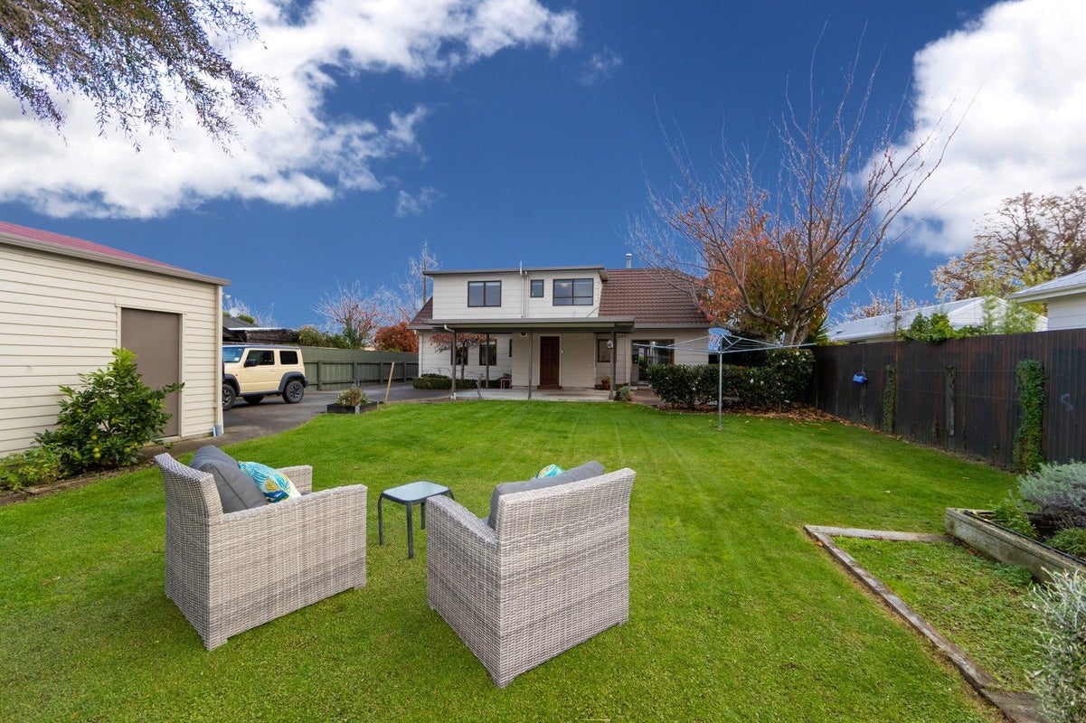 1210 Louie Street, Parkvale, Hastings - Carousel 1