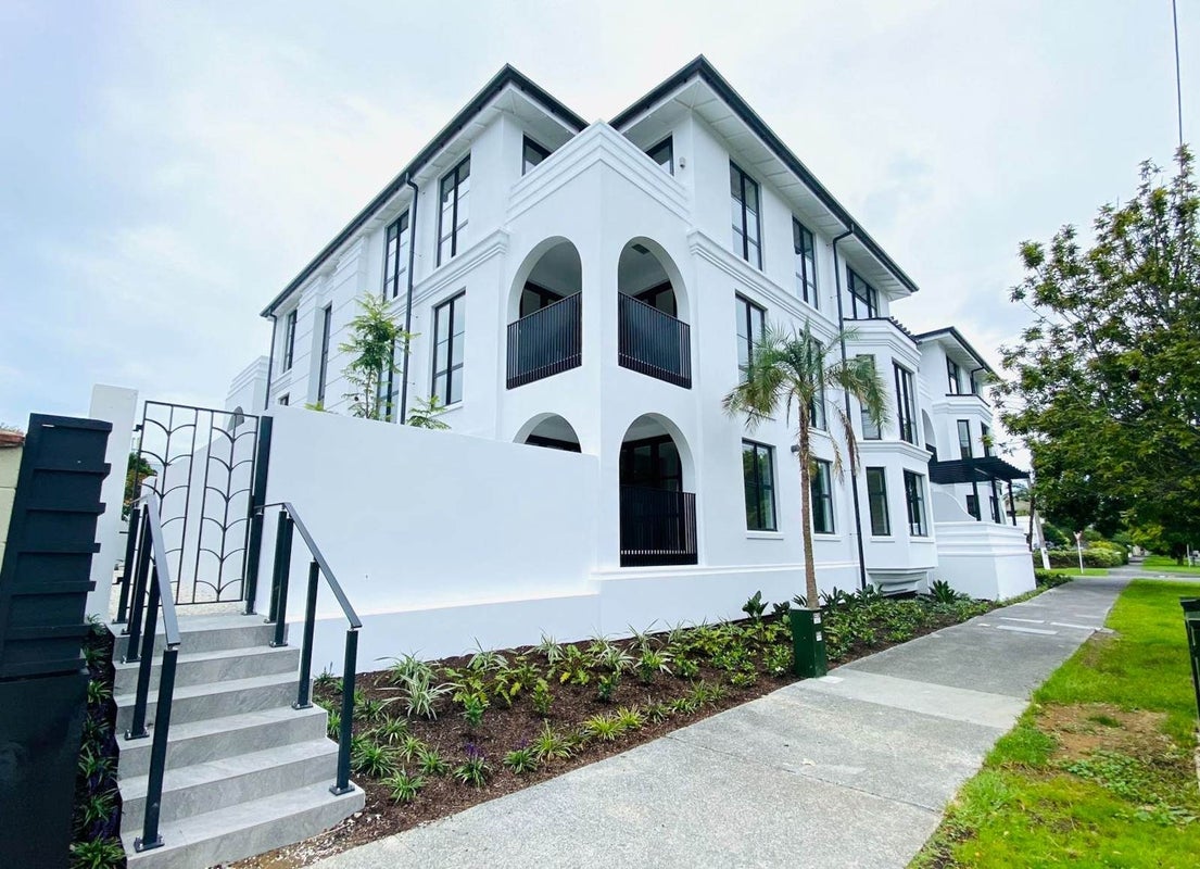 204/2 Tagalad Road, Mission Bay, Auckland - Carousel 1