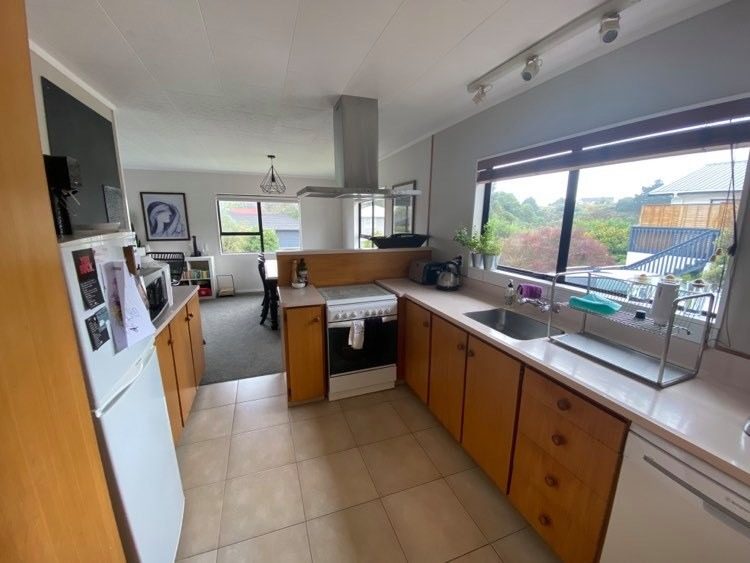 4 Gates Road, Waikanae Beach, Waikanae - Carousel 2