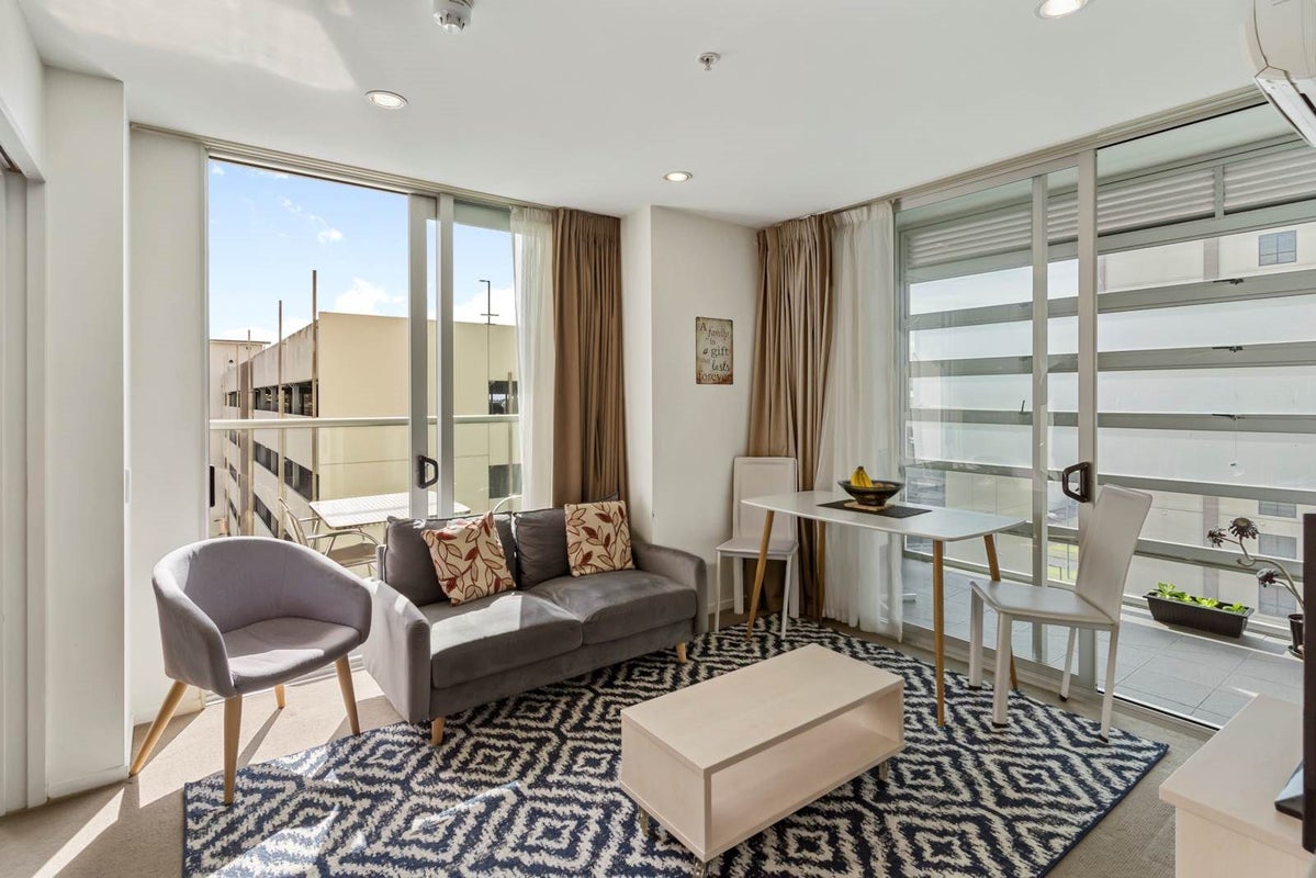402/17 Osterley Way, MANUKAU, AUCKLAND - Carousel 2