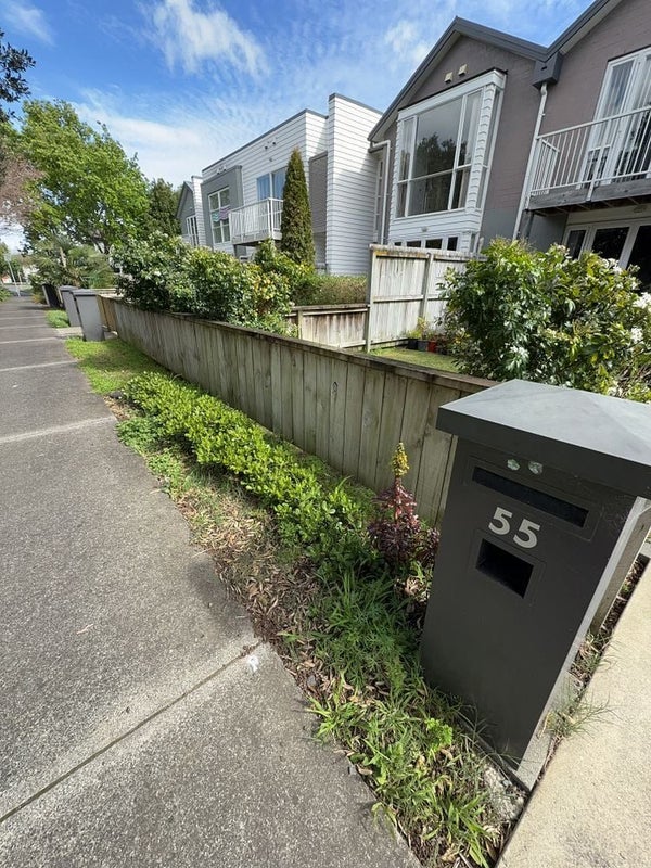 55 Phar Lap Crescent, Takanini, Auckland - Carousel 2