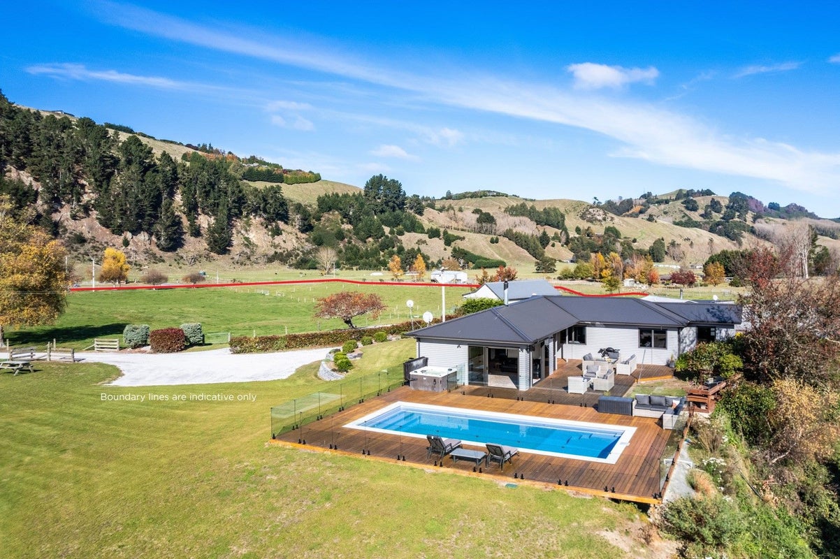 810 Tukairangi Road, Acacia Bay, Taupo - Carousel 1