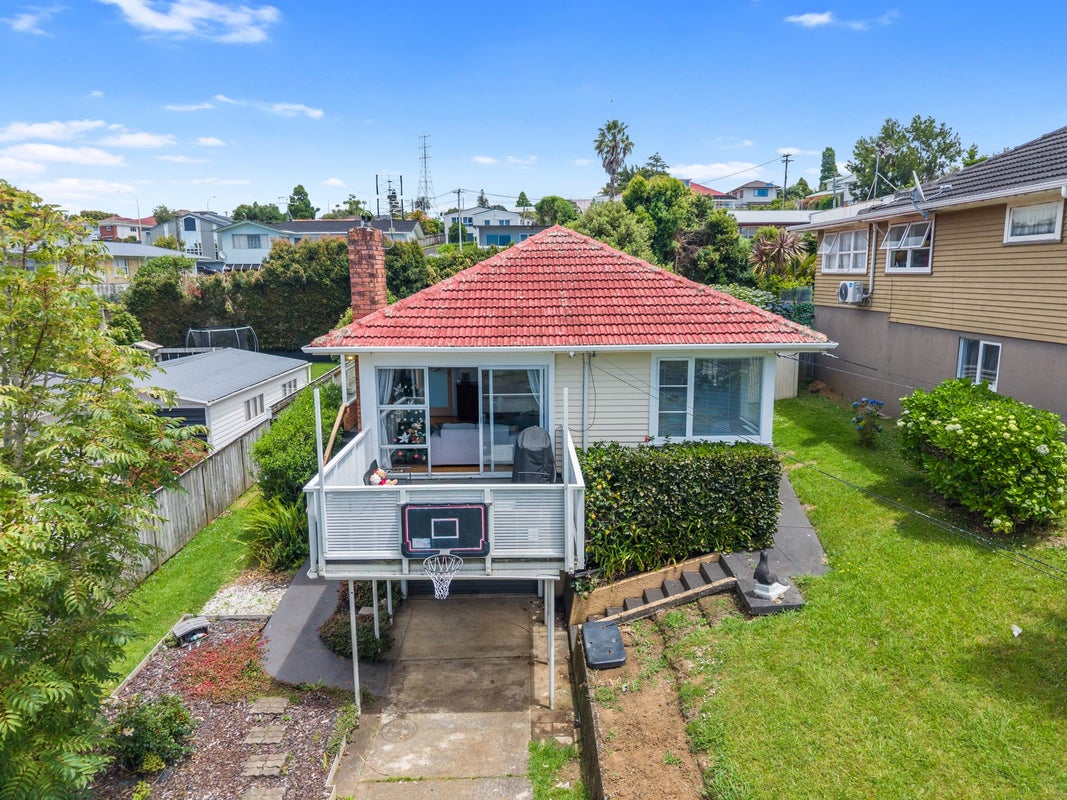 10 Littlejohn Street, Hillsborough, Auckland - Carousel 2