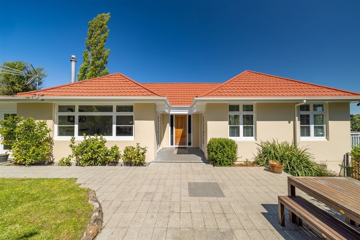 88A Hackthorne Road, Cashmere, Christchurch - Carousel 1