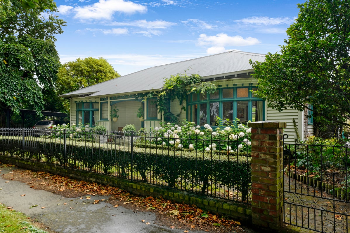 112 Linwood Avenue, Linwood, Christchurch - Carousel 1