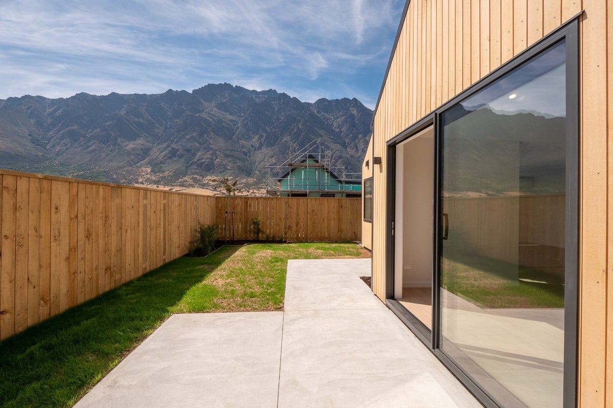 4 Southdown Road, Jacks Point, Queenstown - Carousel 18