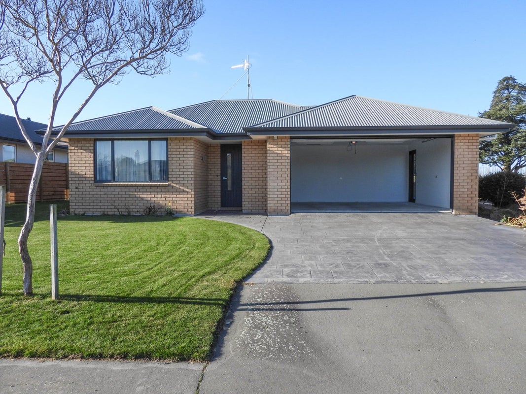 14 Geoff Geering Drive, Netherby, Ashburton - Carousel 1