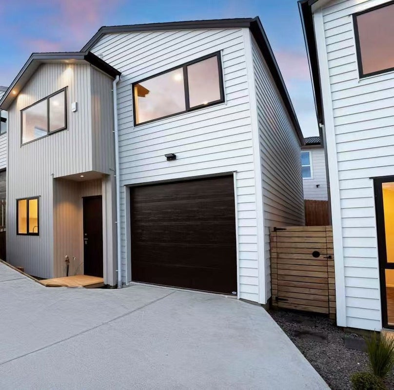 5 Topliss Drive, Northcross, Auckland - Carousel 1