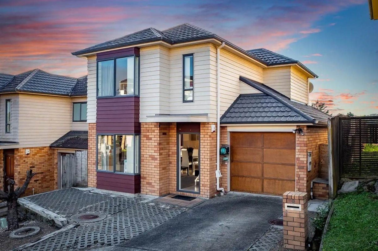 9 Lavender Garden Lane, Oteha, Auckland - Carousel 1