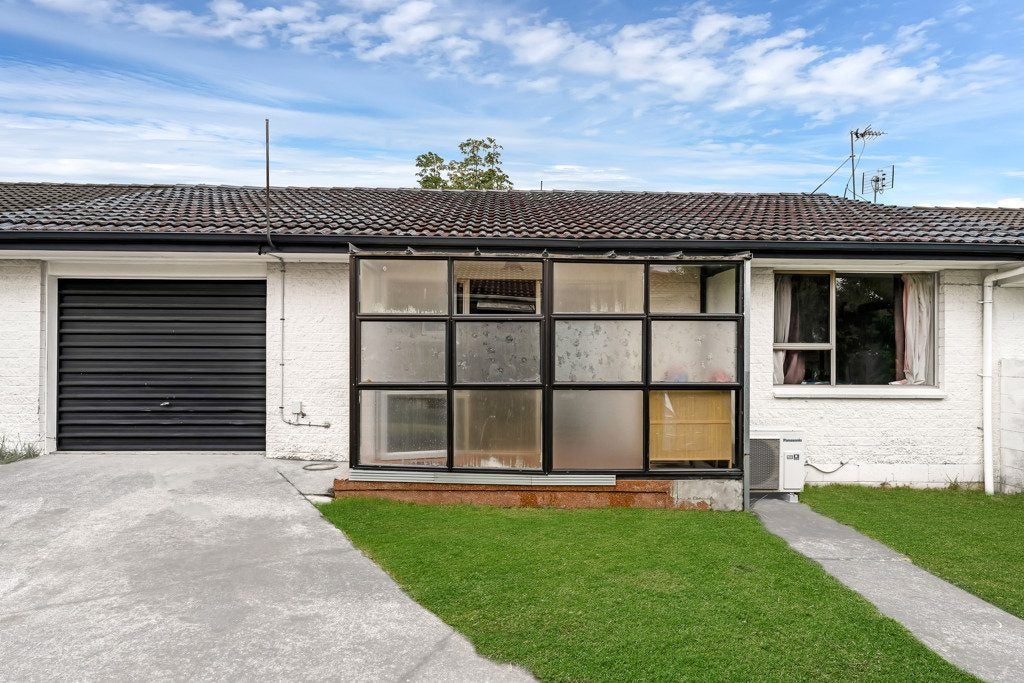 2/7 Elizabeth Avenue, Papatoetoe, Manukau City, Auckland - Carousel 1
